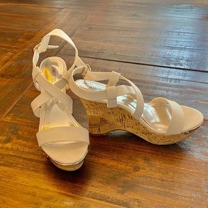 Jennifer Lopez White and Cork High Heels